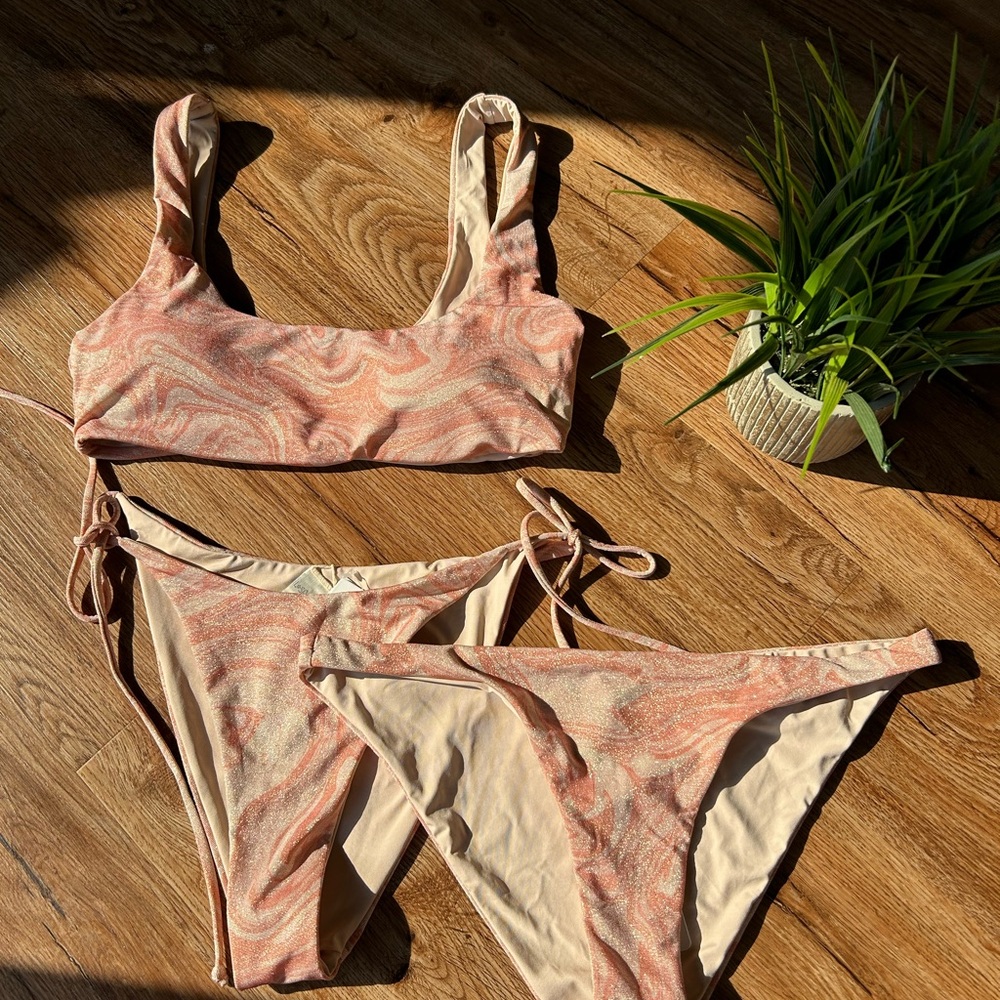 l*space Marble Classy All Swirls Up Bikini set Bonus Bottoms 1 top